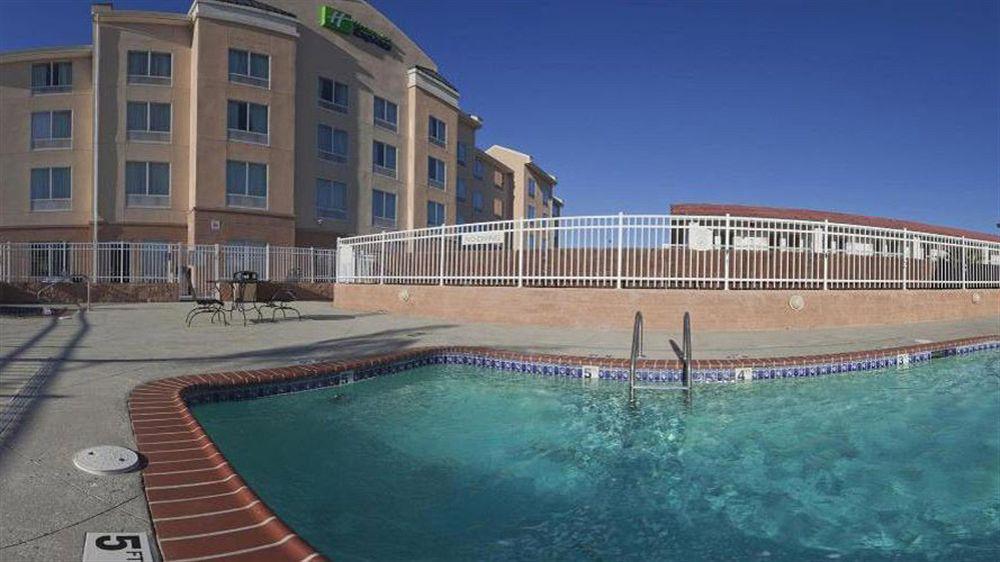 Holiday Inn Express New Orleans East By Ihg Bagian luar foto