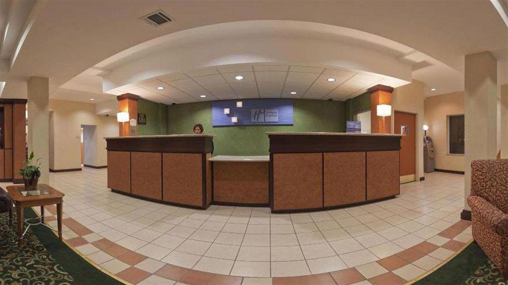 Holiday Inn Express New Orleans East By Ihg Bagian luar foto