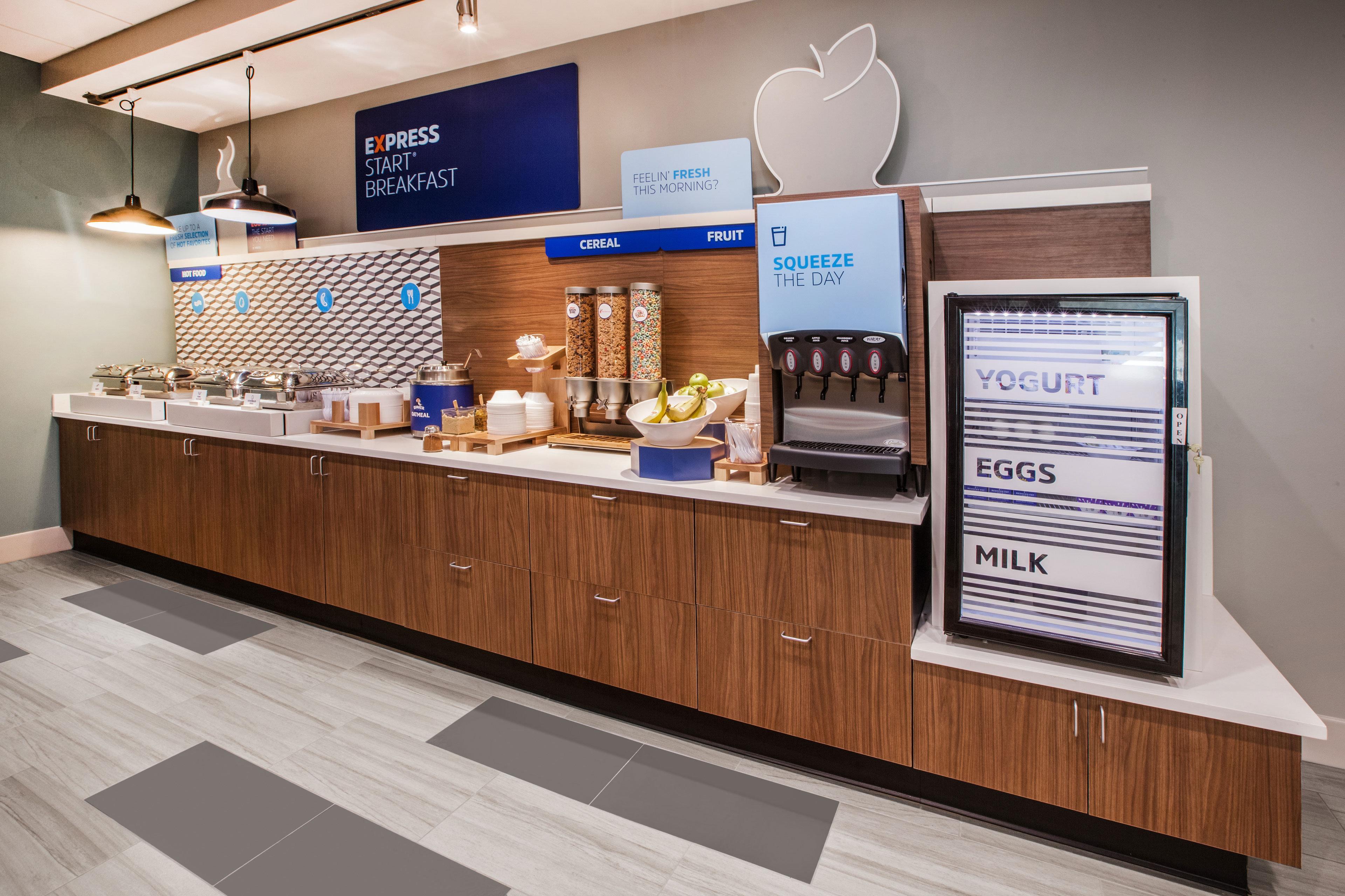 Holiday Inn Express New Orleans East By Ihg Bagian luar foto
