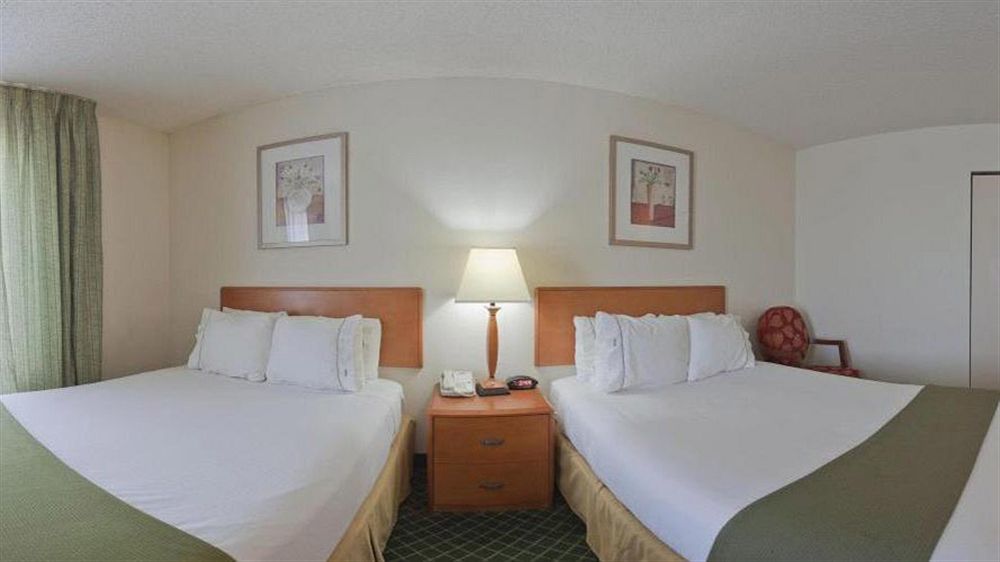 Holiday Inn Express New Orleans East By Ihg Bagian luar foto