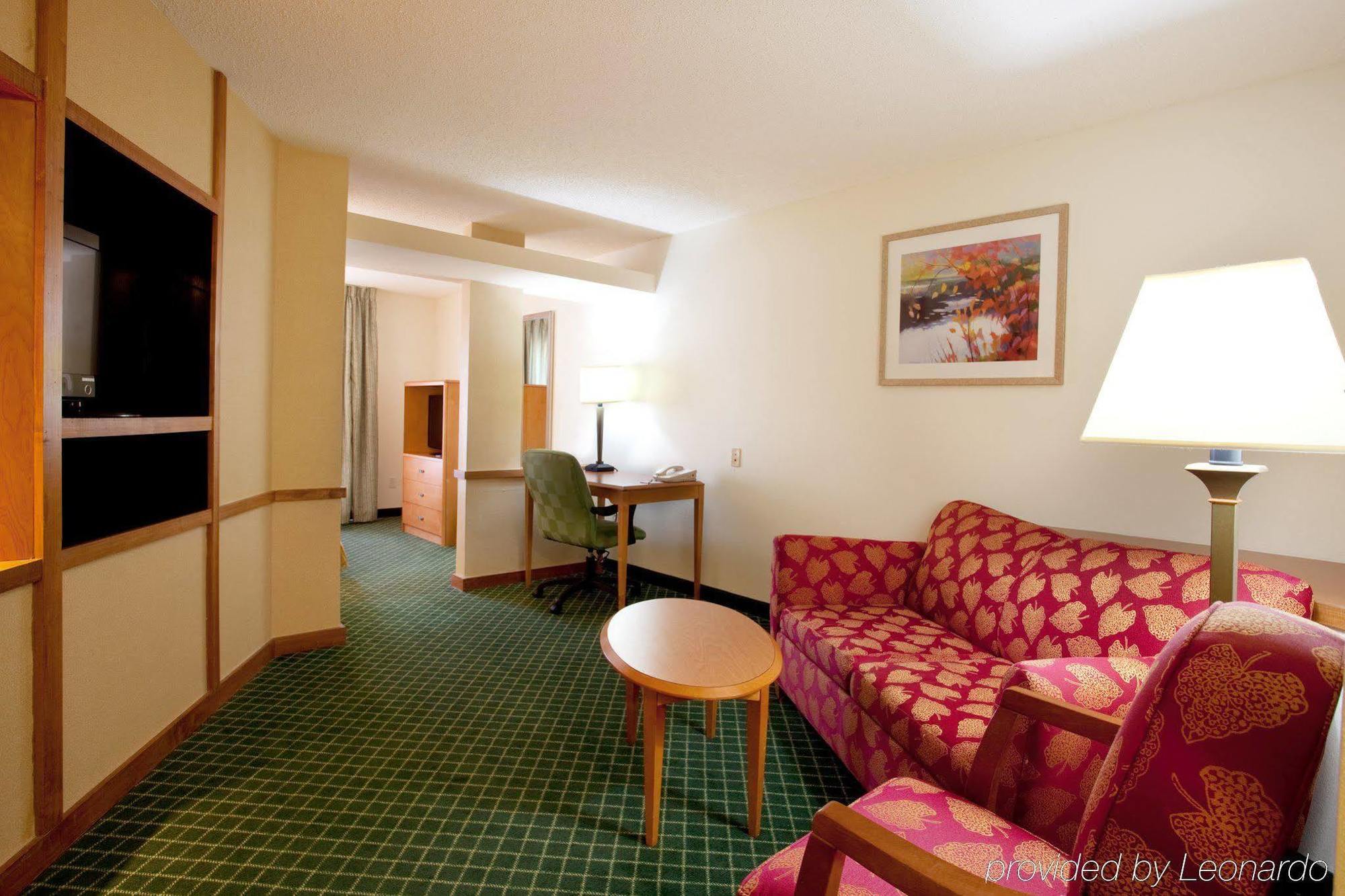 Holiday Inn Express New Orleans East By Ihg Ruang foto